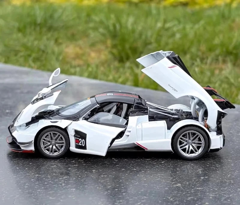 Pagani 2016 Huayra BC White 1:32 – model wyświetlacza odlewany z metalu