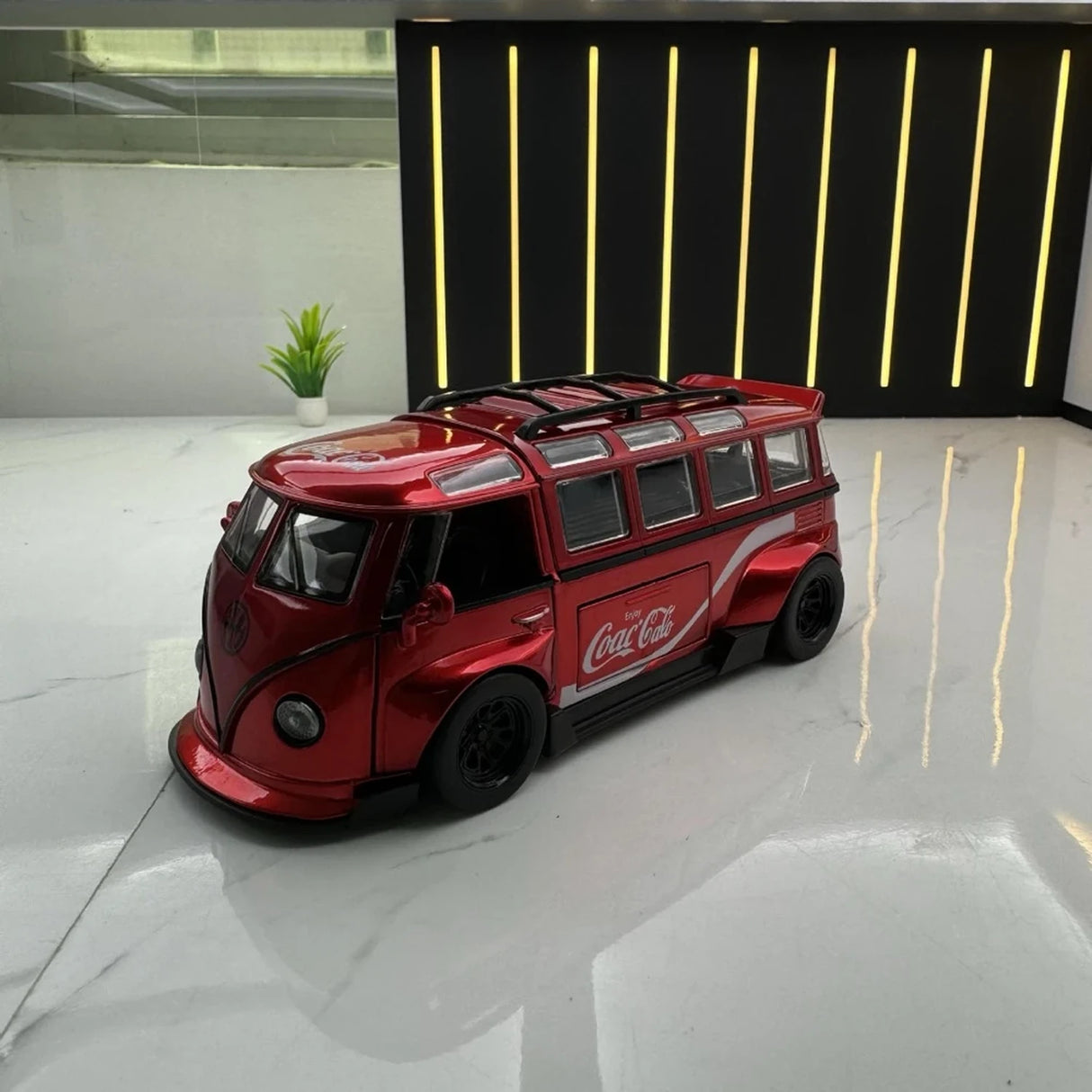 Volkswagen 1963 T1 باص كوكاكولا 1:32 – نموذج عرض معدني مصبوب.