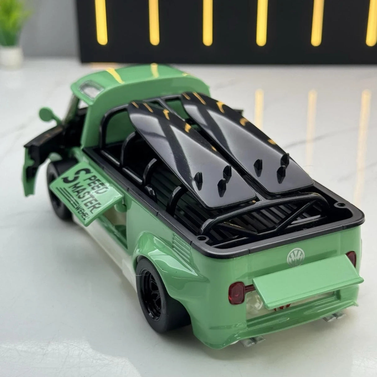 Volkswagen 1963 T1 Bus Speed Master Green 1:32 – نموذج عرض مصبوب، مصبوب.