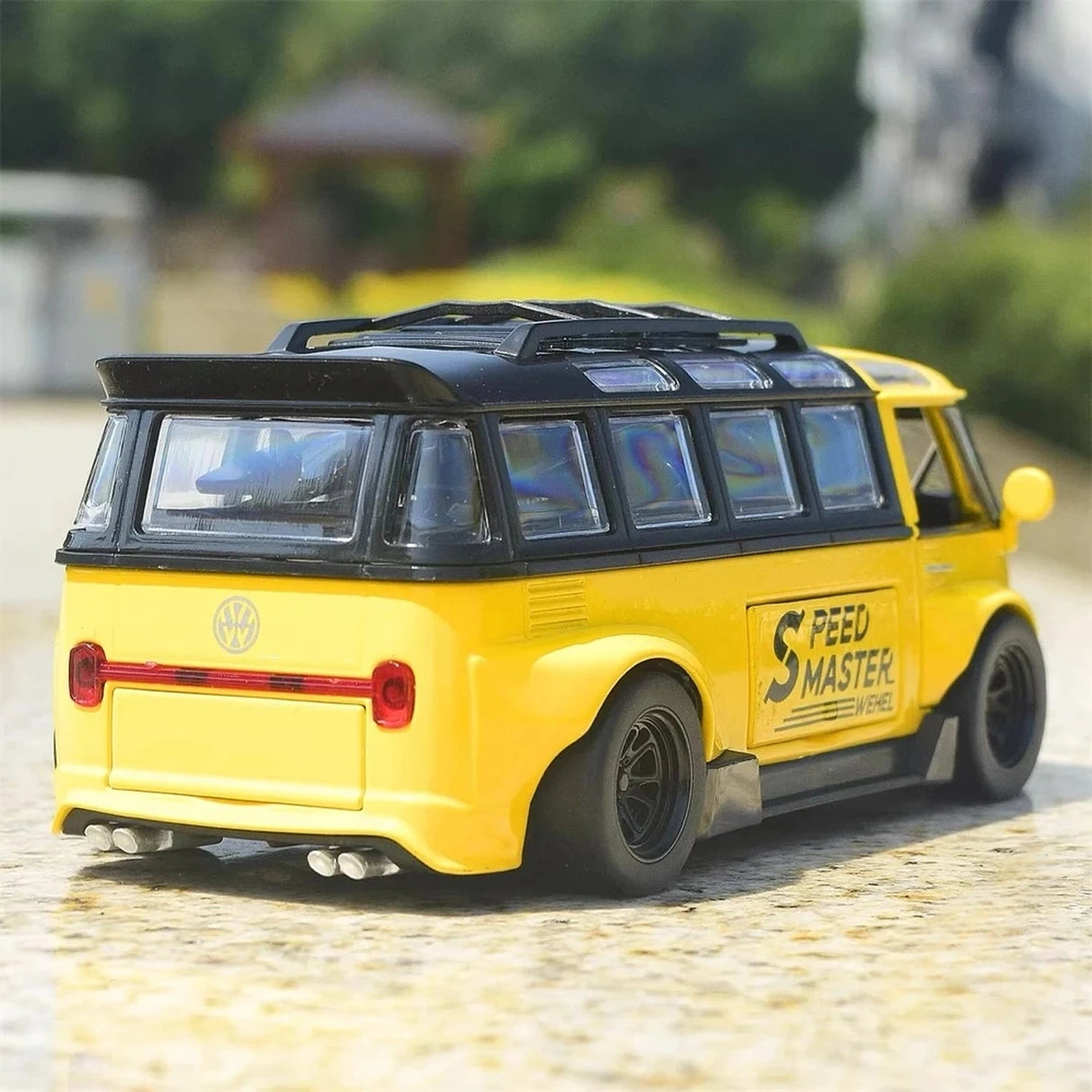Volkswagen 1963 T1 Bus Speed Master Amarillo 1:32 – Modelo de Exhibición de Fundición a Presión