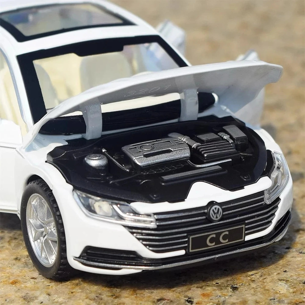 Volkswagen 2017 Arteon CC أبيض 1:32 – نموذج عرض معدني مصبوب