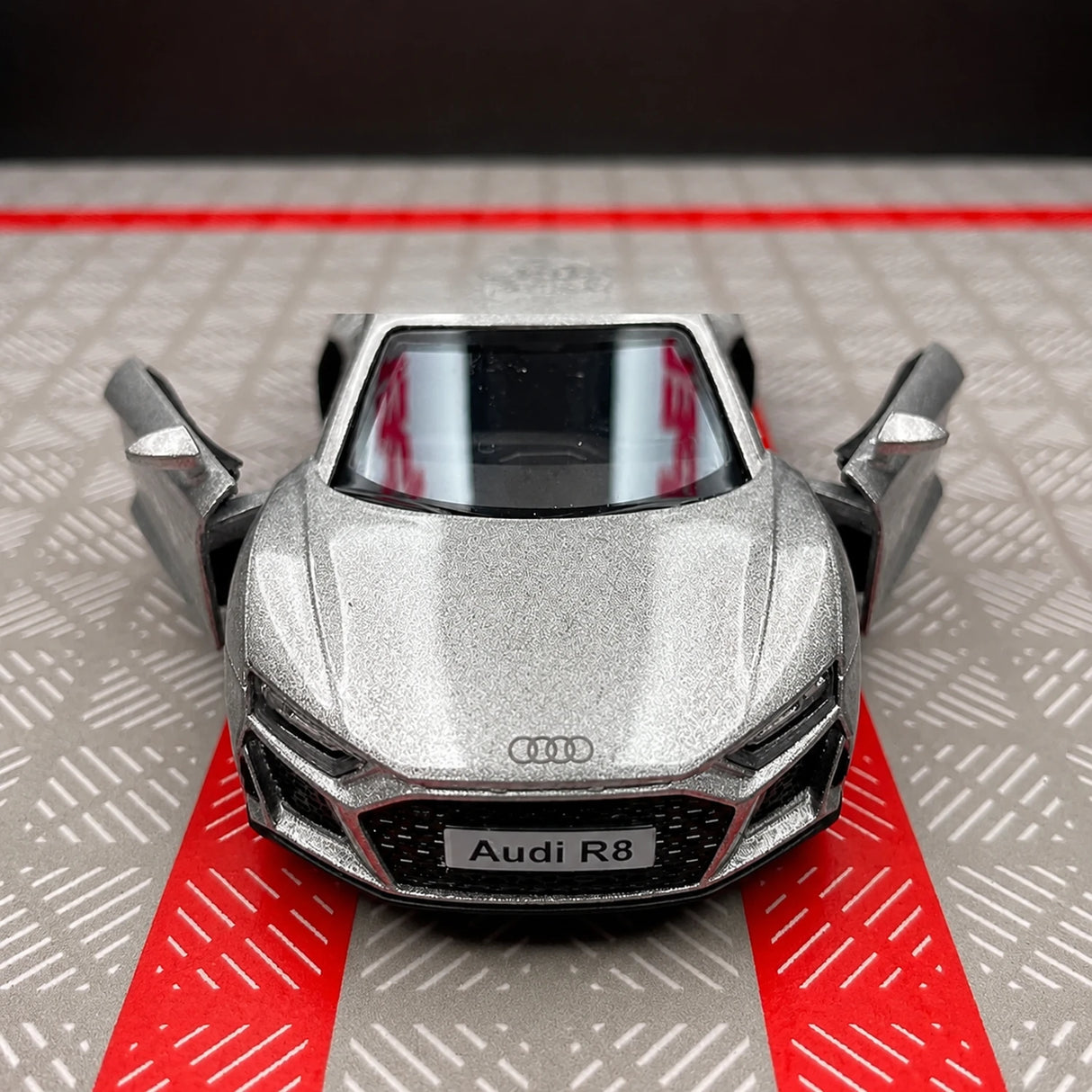 Audi 2016 R8 فضي 1:36 – نموذج عرض معدني مصبوب