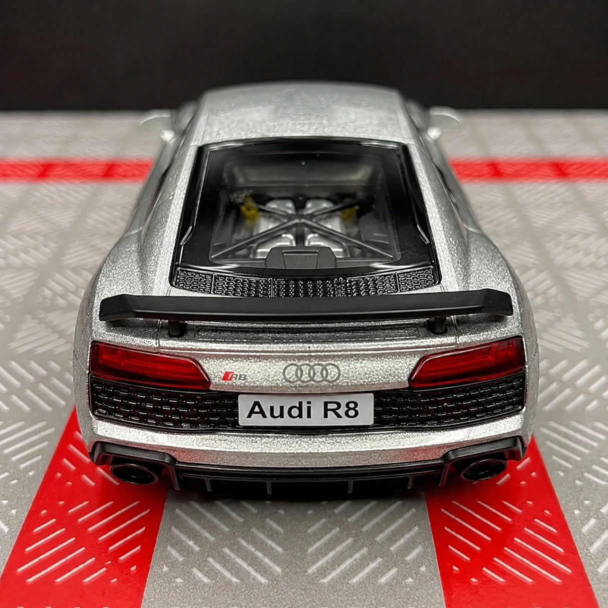 Audi 2016 R8 فضي 1:36 – نموذج عرض معدني مصبوب