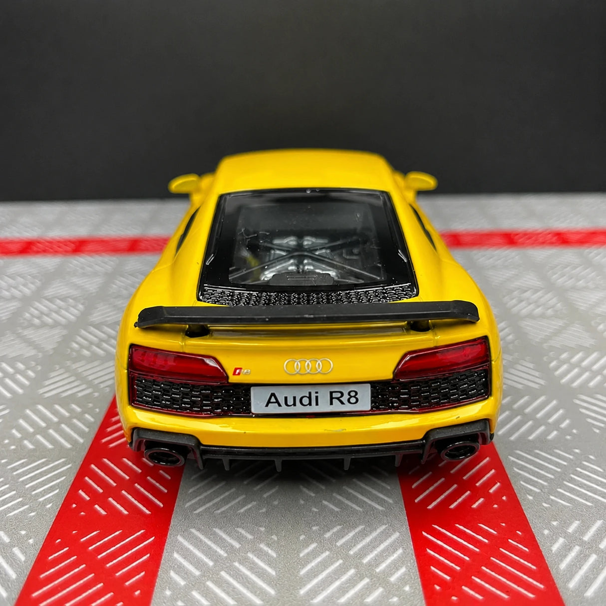 Audi 2016 R8 أصفر 1:36 – نموذج عرض معدني مصبوب