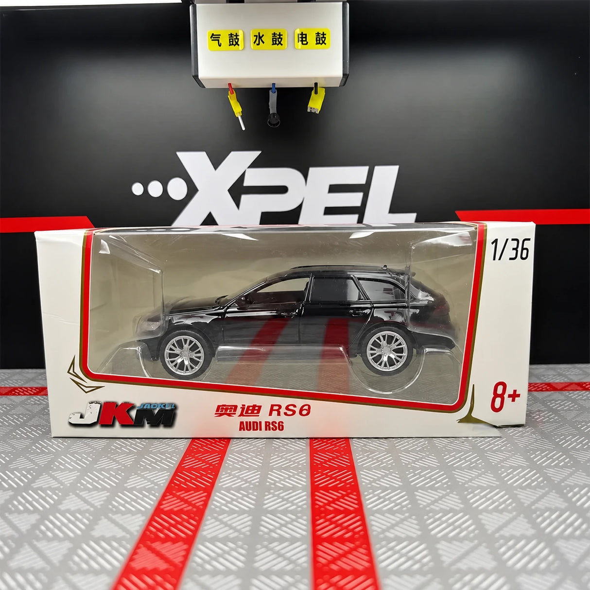 Audi 2019 RS6 Black 1:36 – Diecast Display Model Die-Cast