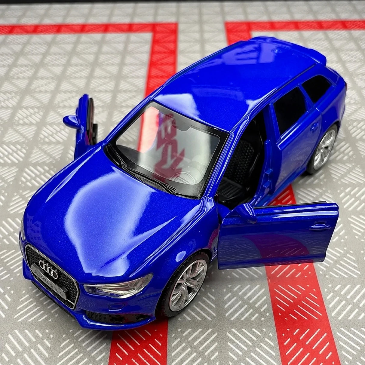Audi 2019 RS6 أزرق 1:36 – نموذج عرض معدني مصبوب