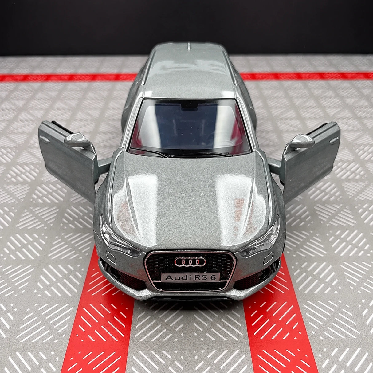 Audi 2019 RS6 فضي 1:36 – نموذج عرض معدني مصبوب