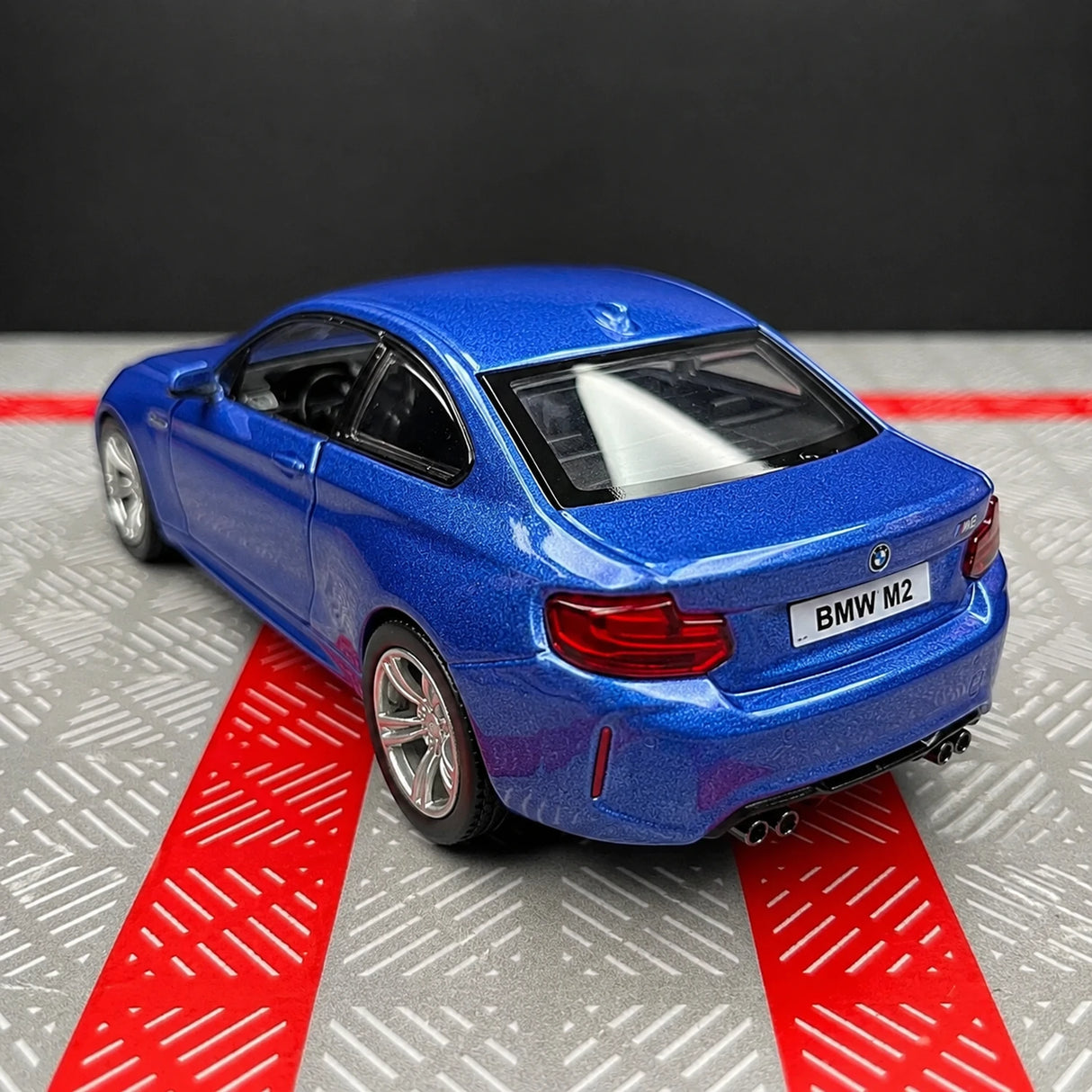 BMW 2016 F87 M2 Blue 1:36 – Modello Pressofuso per esposizione pressofusa