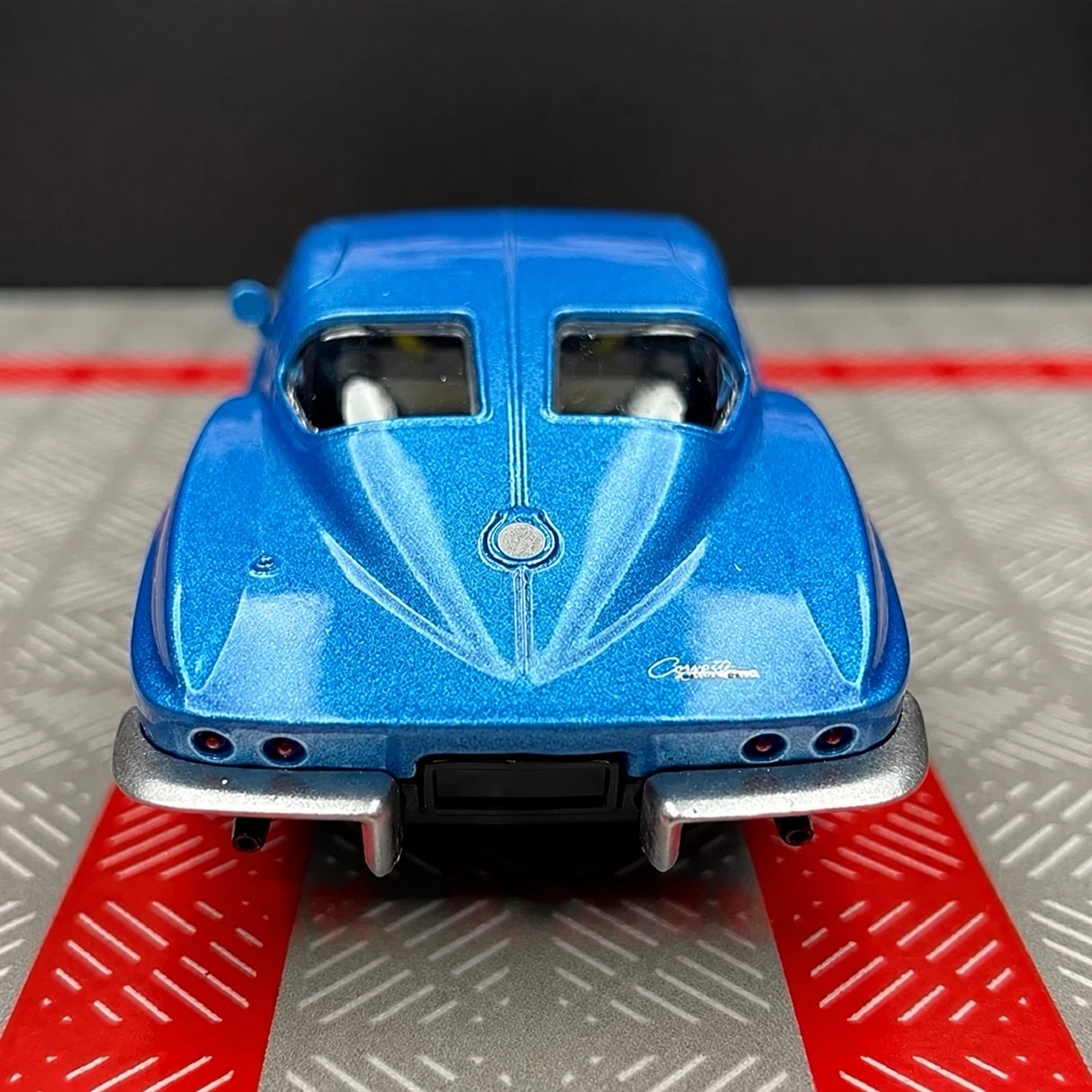 Chevrolet 1963 Corvette Sting Ray Blue 1:36 – model odlewany z odlewem