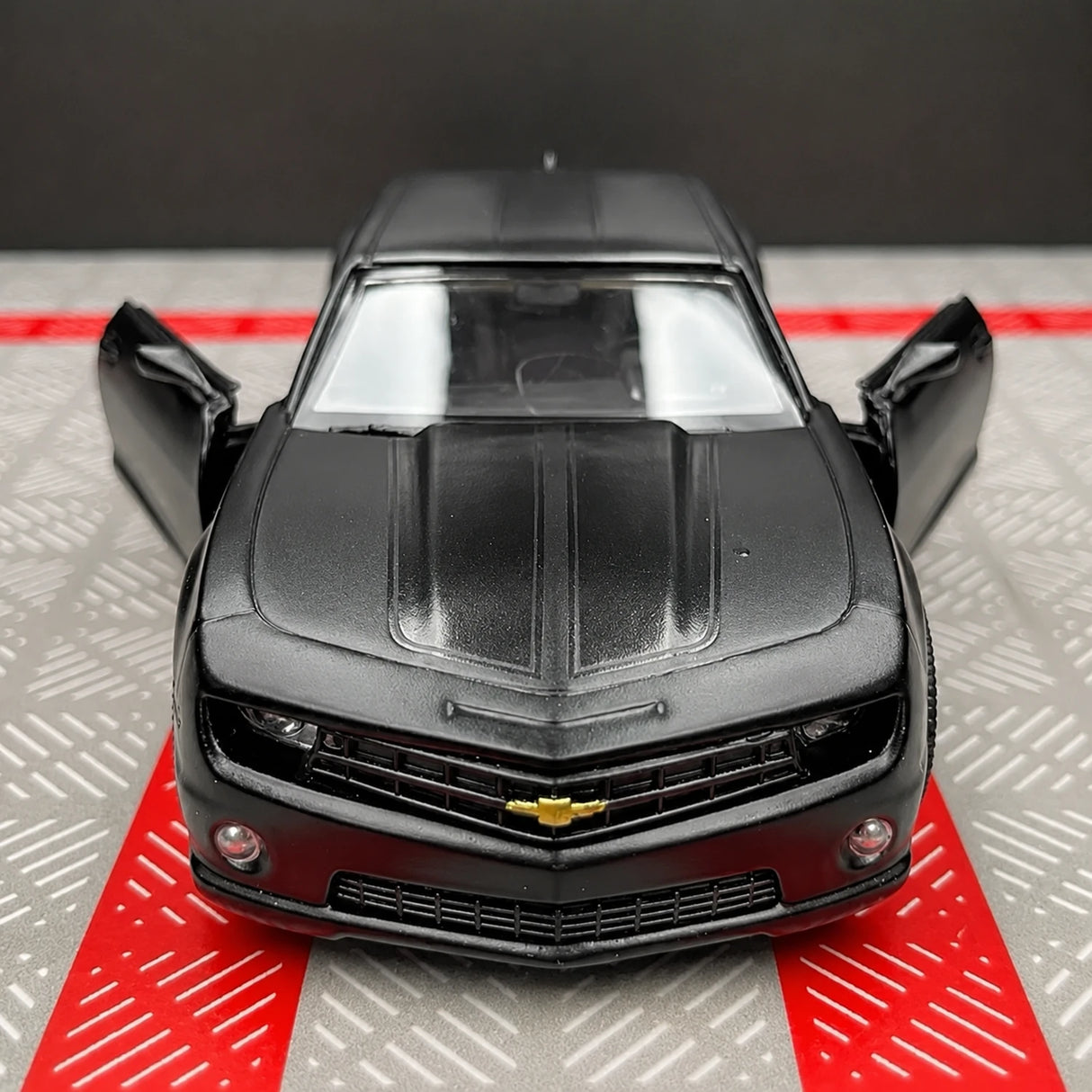 Chevrolet 2010 Camaro Black 1:36 – Diecast Display Model Die-Cast
