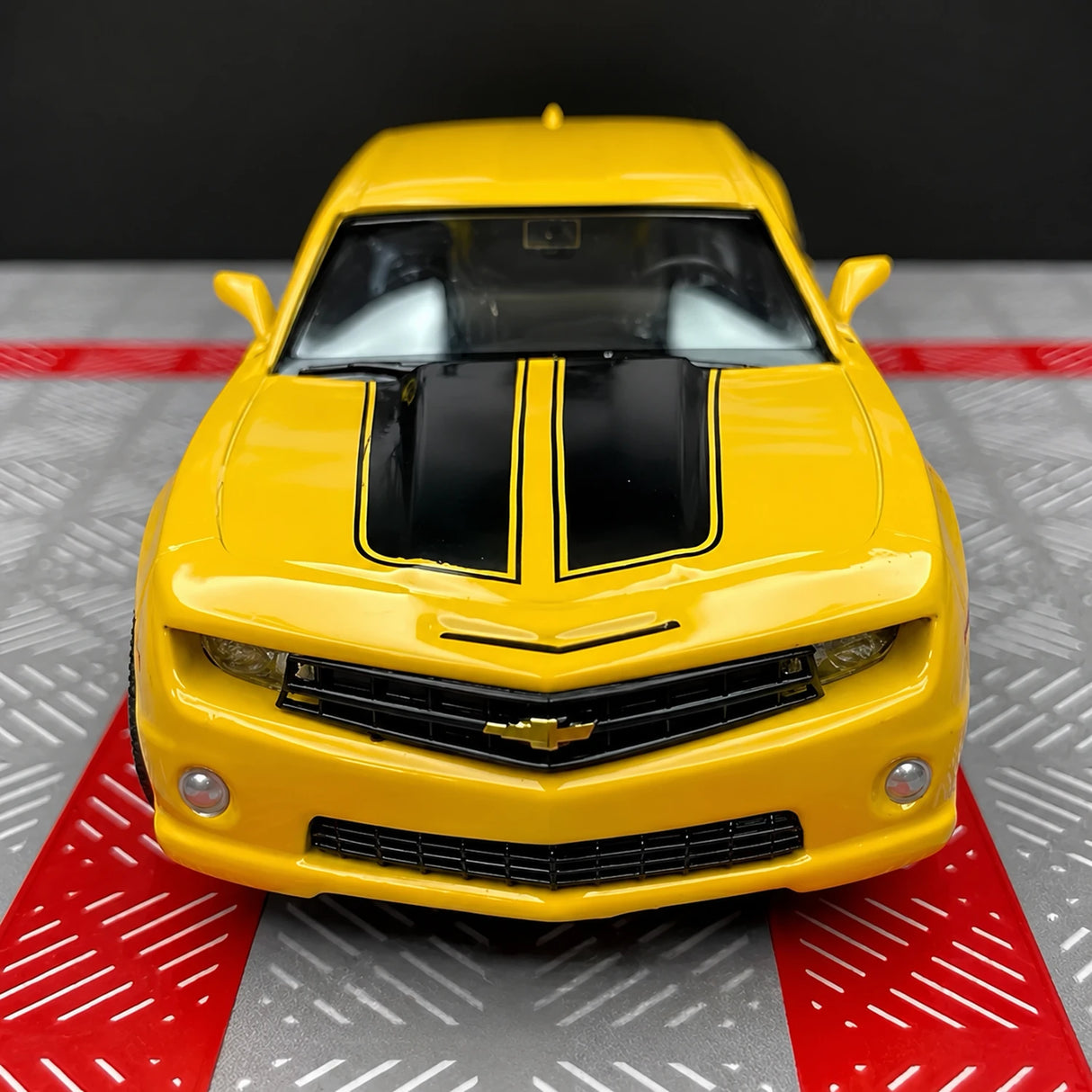 Chevrolet 2010 Camaro Yellow 1:36 – Diecast Display Model Die-Cast