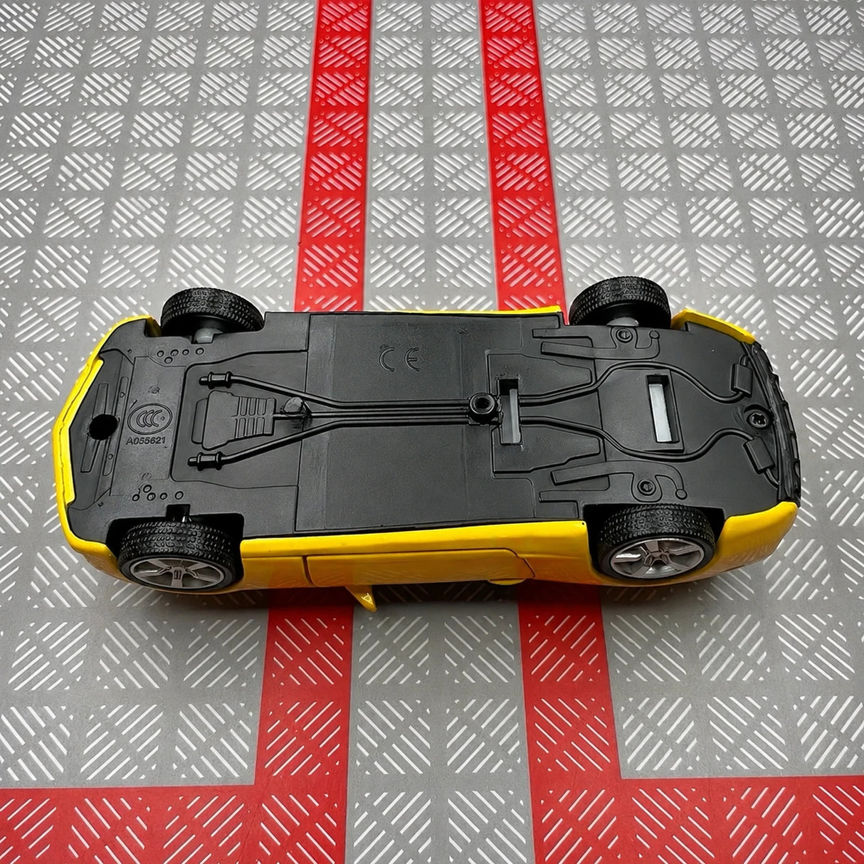 Chevrolet 2010 Camaro Yellow 1:36 – Diecast Display Model Die-Cast
