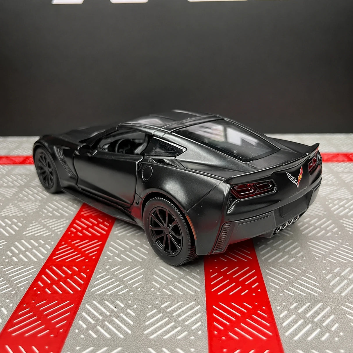 Chevrolet 2014 Corvette C7 Black 1:36 – Diecast Display Model Die-Cast