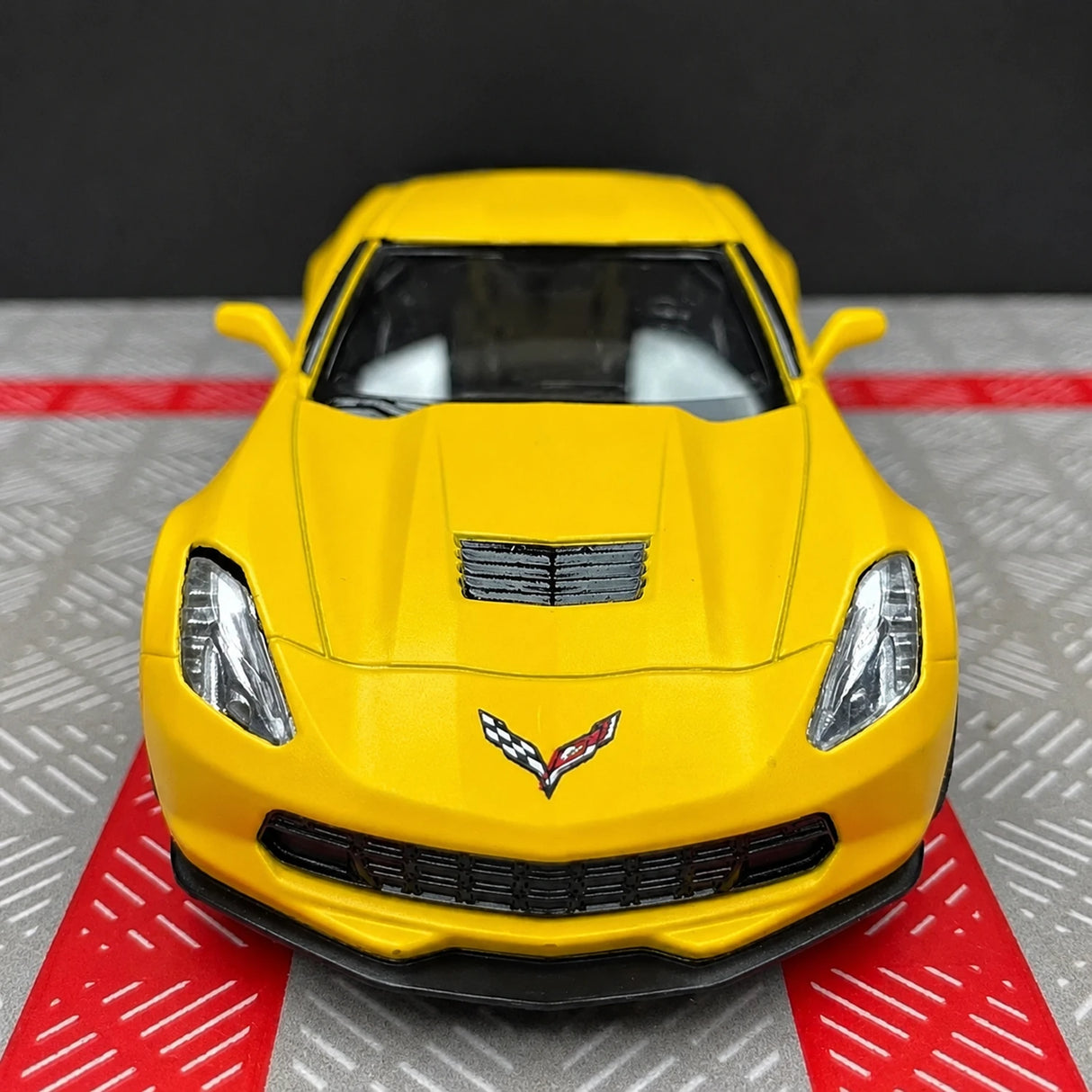 Chevrolet 2014 Corvette C7 Yellow 1:36 – Diecast Display Model Die-Cast