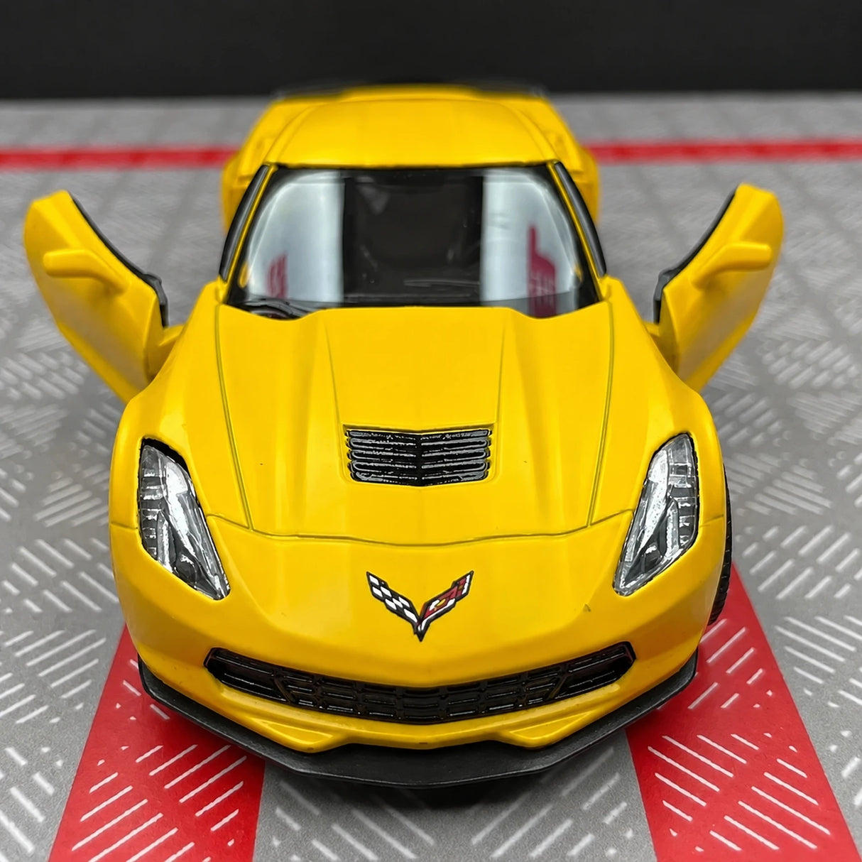 Chevrolet 2014 Corvette C7 Yellow 1:36 – Diecast Display Model Die-Cast