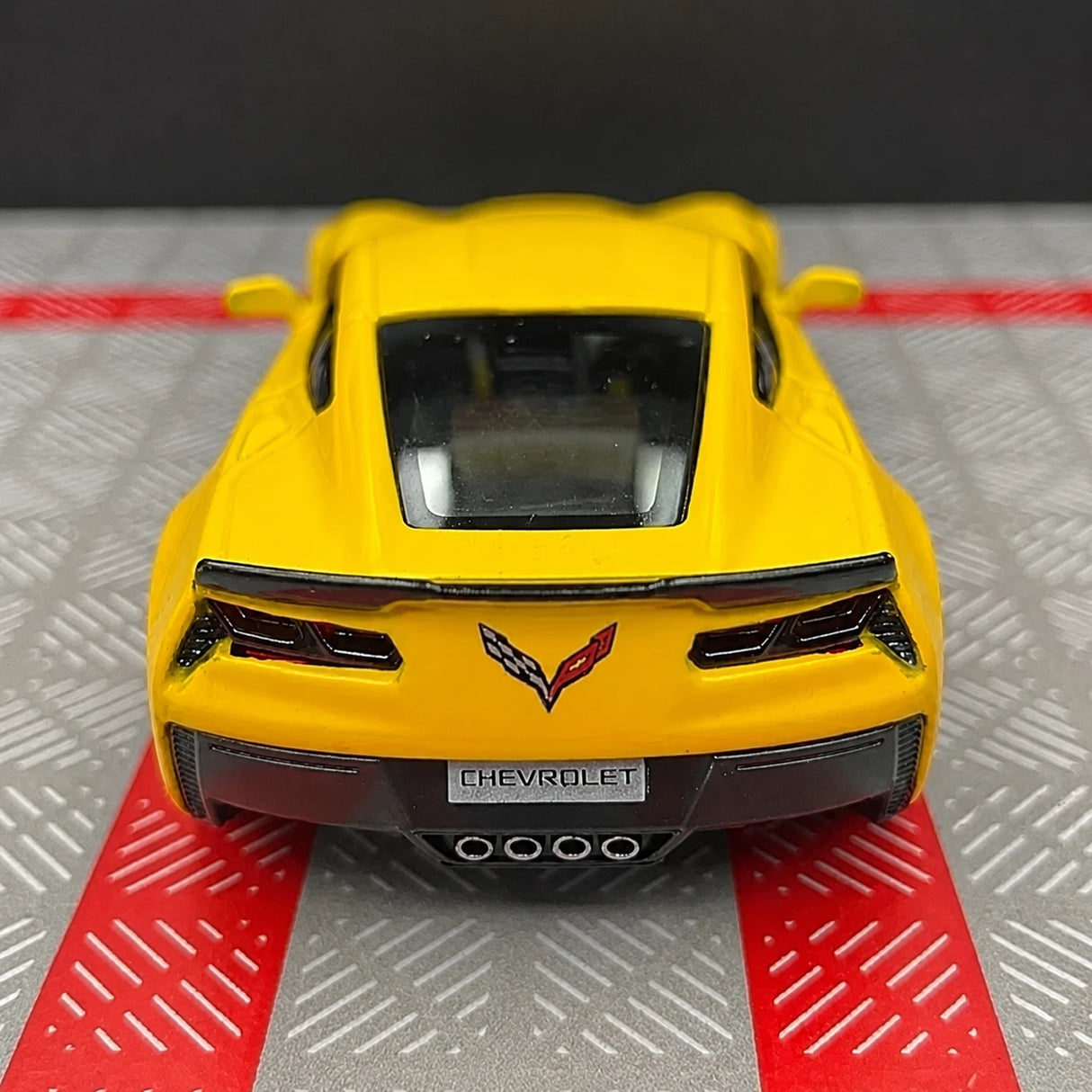 Chevrolet 2014 Corvette C7 Yellow 1:36 – Diecast Display Model Die-Cast