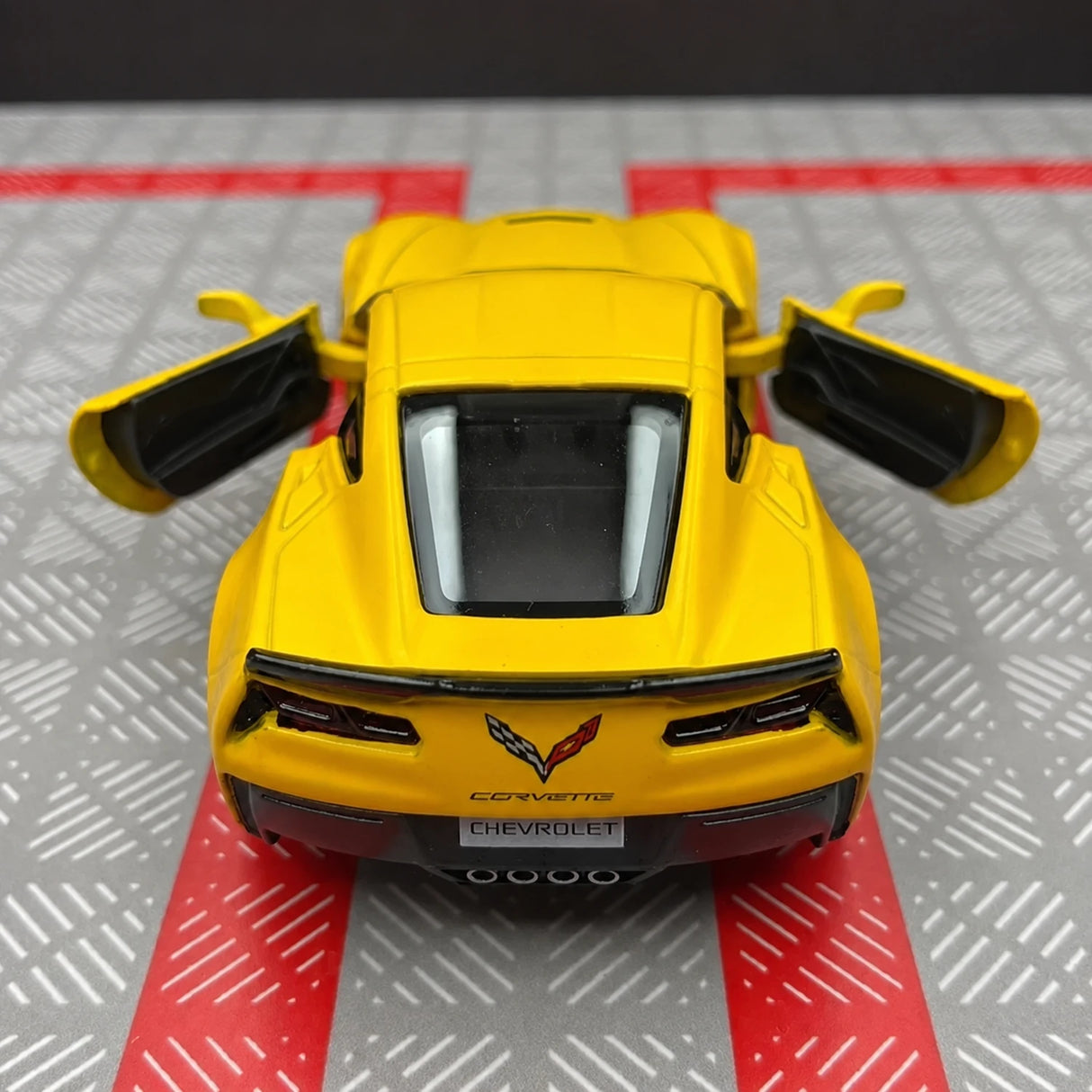 Chevrolet 2014 Corvette C7 Yellow 1:36 – Diecast Display Model Die-Cast