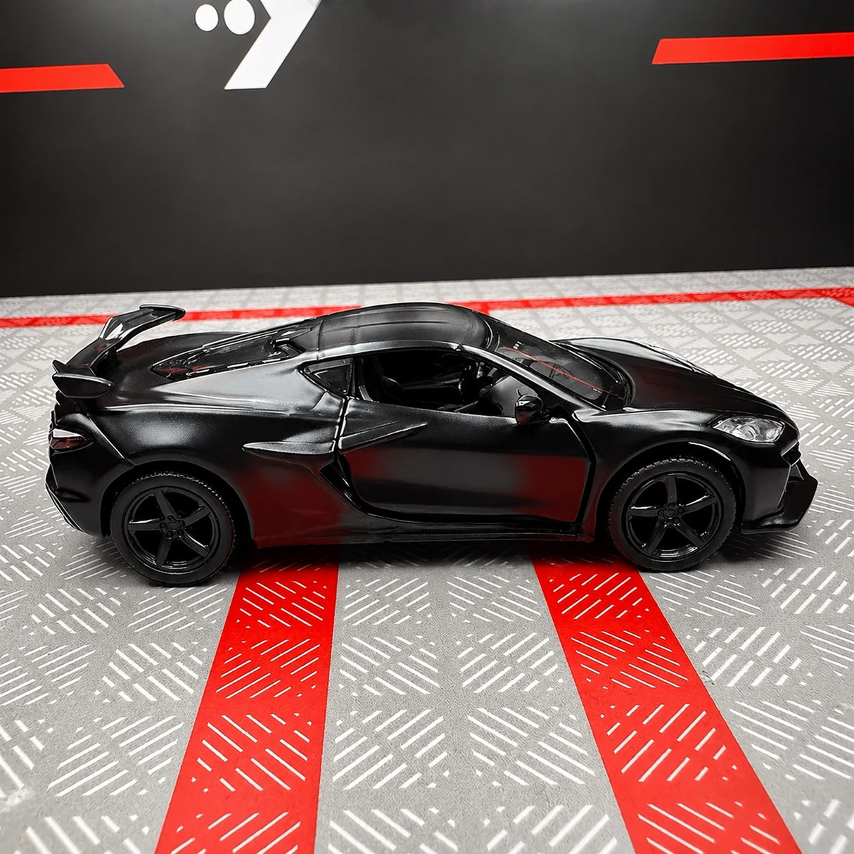 Chevrolet 2023 Corvette Z06 Black 1:36 – Diecast Display Model Die-Cast