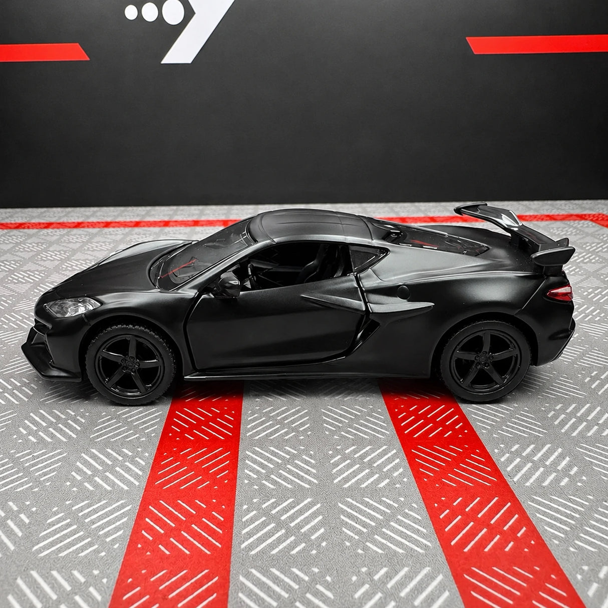 Chevrolet 2023 Corvette Z06 Black 1:36 – Diecast Display Model Die-Cast
