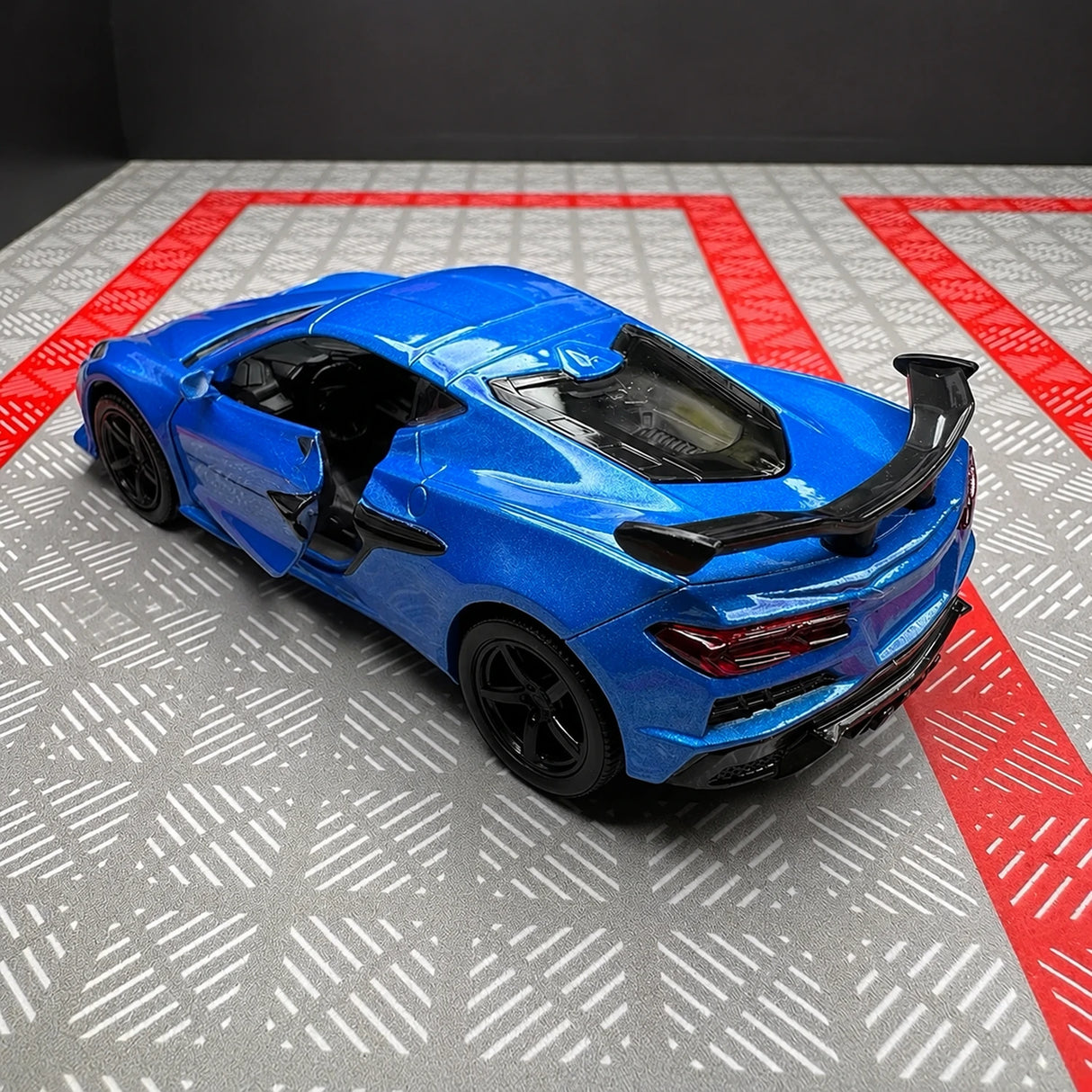 Chevrolet 2023 Corvette Z06 Blue 1:36 – Diecast Display Model Die-Cast