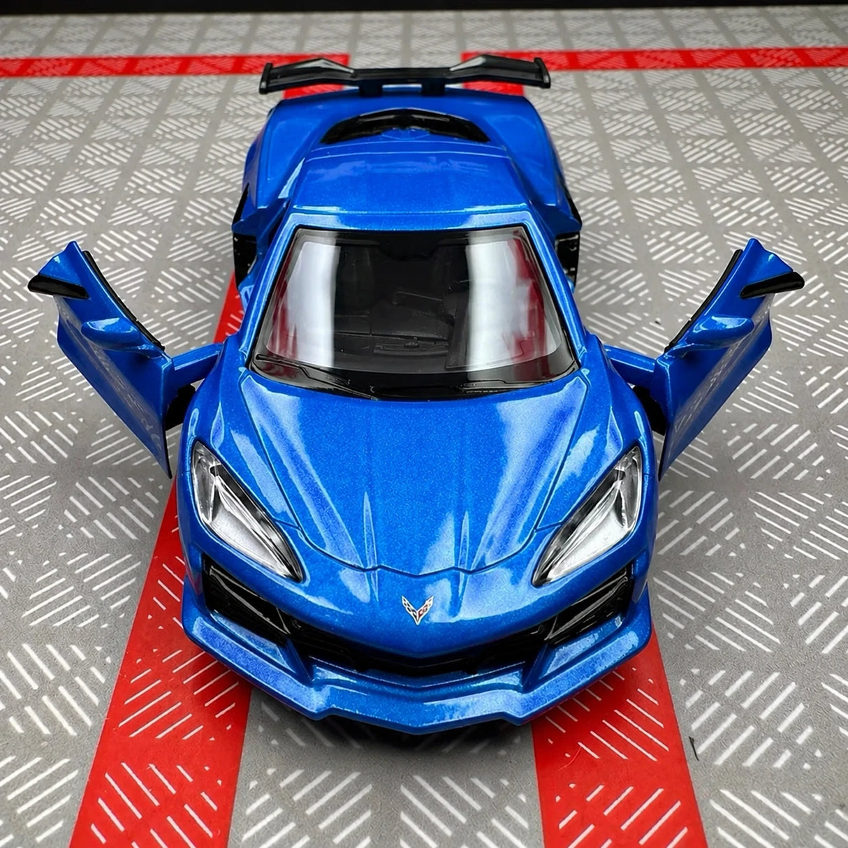 Chevrolet 2023 Corvette Z06 Blue 1:36 – Diecast Display Model Die-Cast