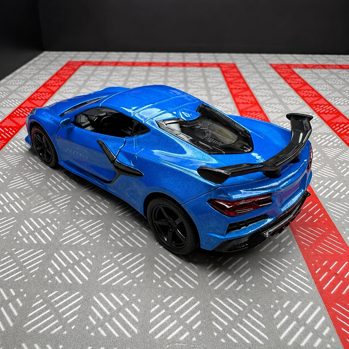 Chevrolet 2023 Corvette Z06 Blue 1:36 – Diecast Display Model Die-Cast