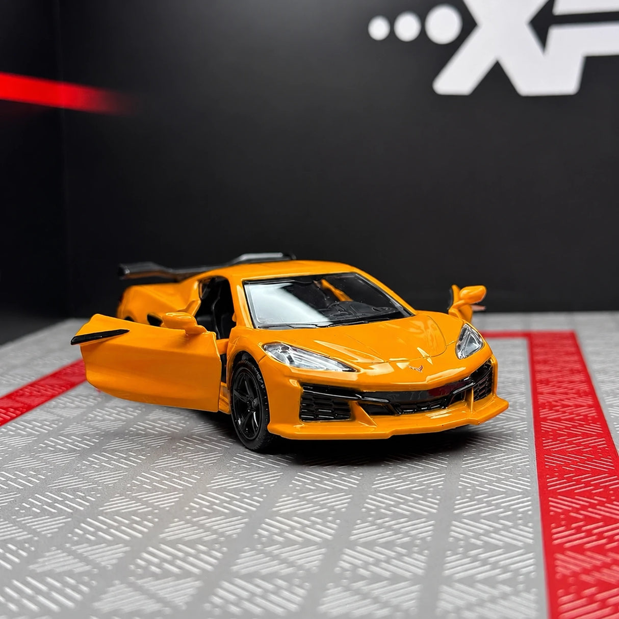 Chevrolet 2023 Corvette Z06 Orange 1:36 – Diecast Display Model Die-Cast