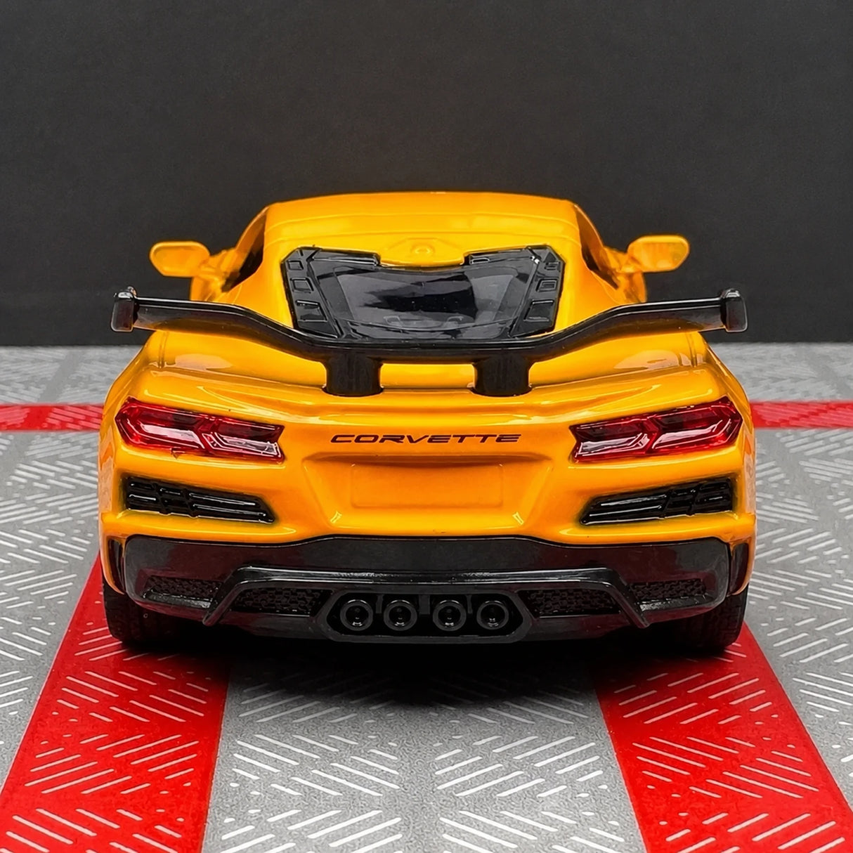 Chevrolet 2023 Corvette Z06 Orange 1:36 – Diecast Display Model Die-Cast