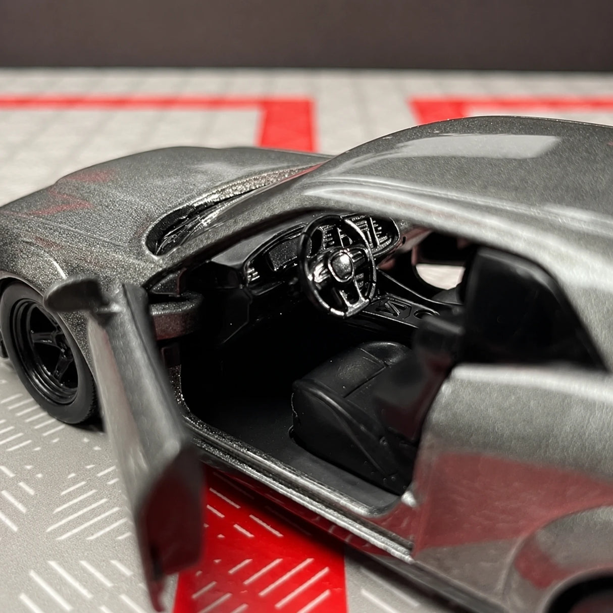 Dodge 2018 Challenger SRT Demon Gray 1:36 – Diecast Display Model Die-Cast