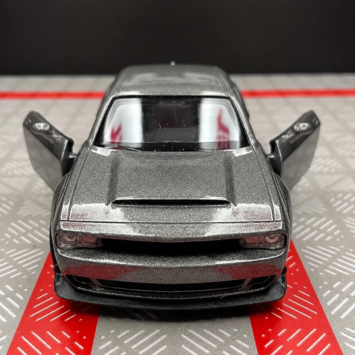 Dodge 2018 Challenger SRT Demon Gray 1:36 – Diecast Display Model Die-Cast