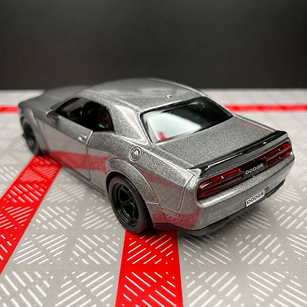 Dodge 2018 Challenger SRT Demon Gray 1:36 – Diecast Display Model Die-Cast