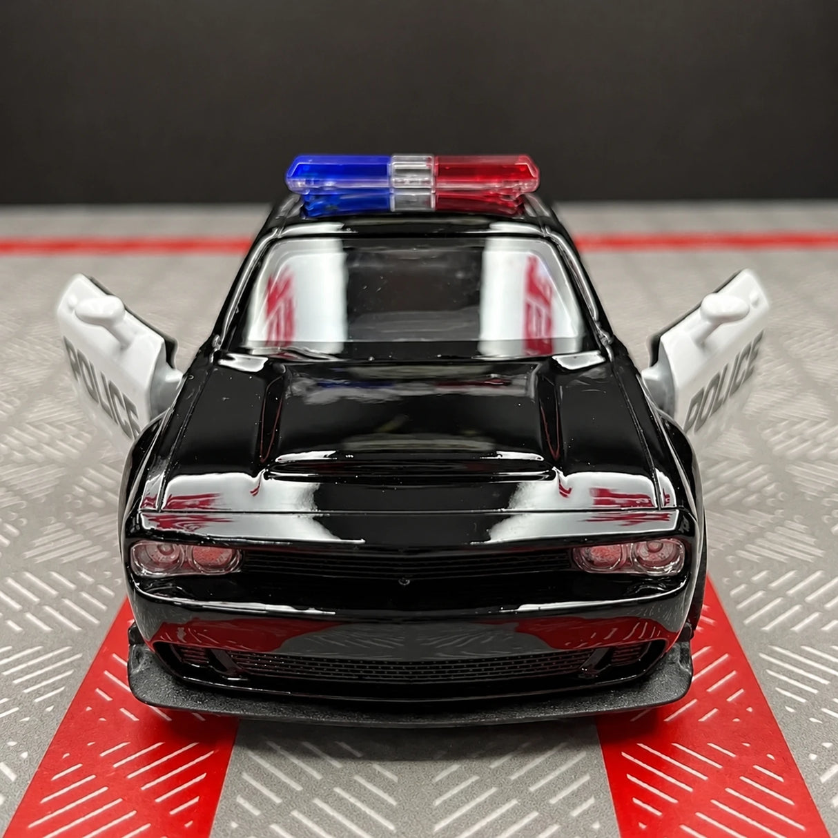 Dodge 2018 Challenger SRT Demon Police 1:36 – Diecast Display Model Die-Cast