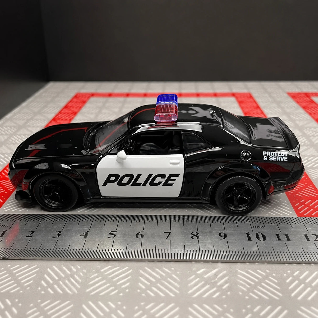 Dodge 2018 Challenger SRT Demon Police 1:36 – Diecast Display Model Die-Cast