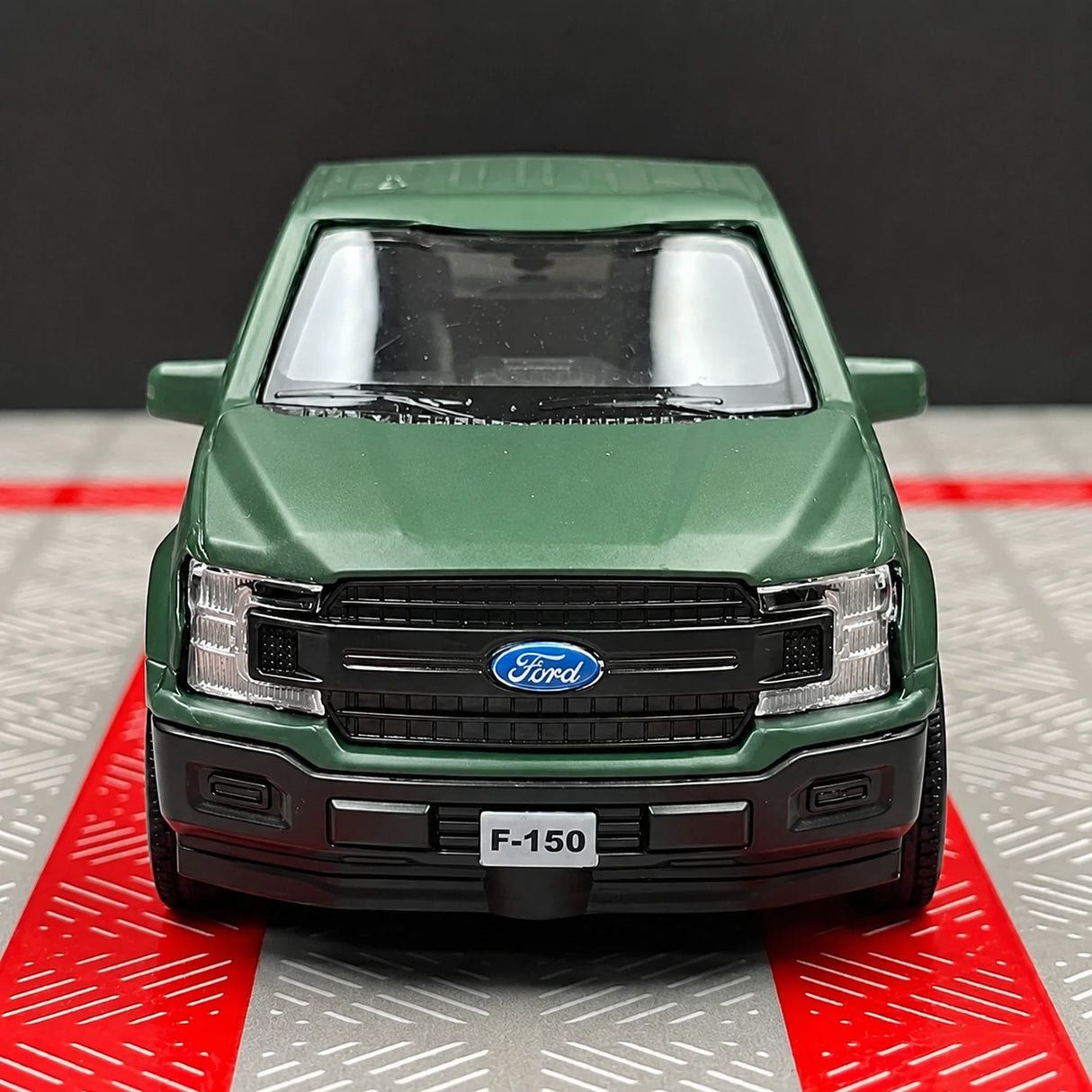 Ford 2018 F150 Green 1:36 – Diecast Display Model Die-Cast
