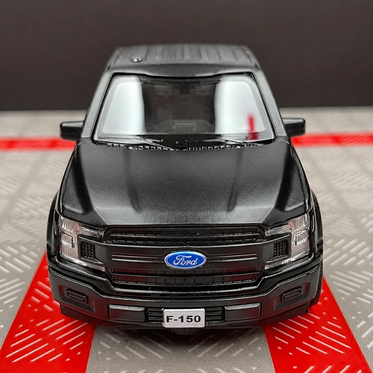 Ford 2018 F150 Matte Black 1:36 – Diecast Display Model Die-Cast