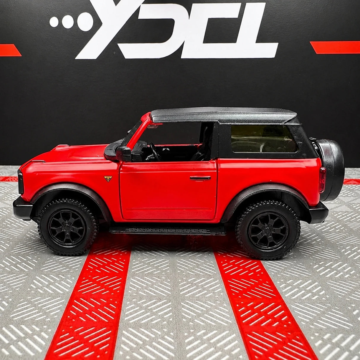 Ford 2021 Bronco أحمر 1:36 – نموذج عرض معدني مصبوب