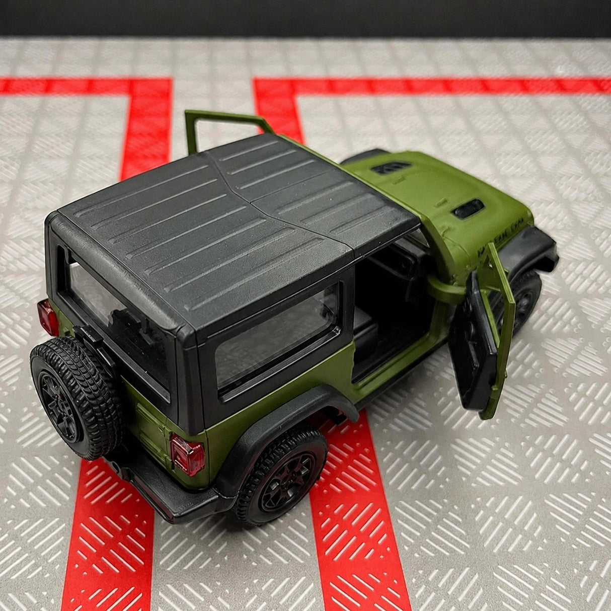 Jeep 2018 Wrangler Rubicon 무광 그린 1:36 – 다이캐스트 디스플레이 모델 다이캐스트