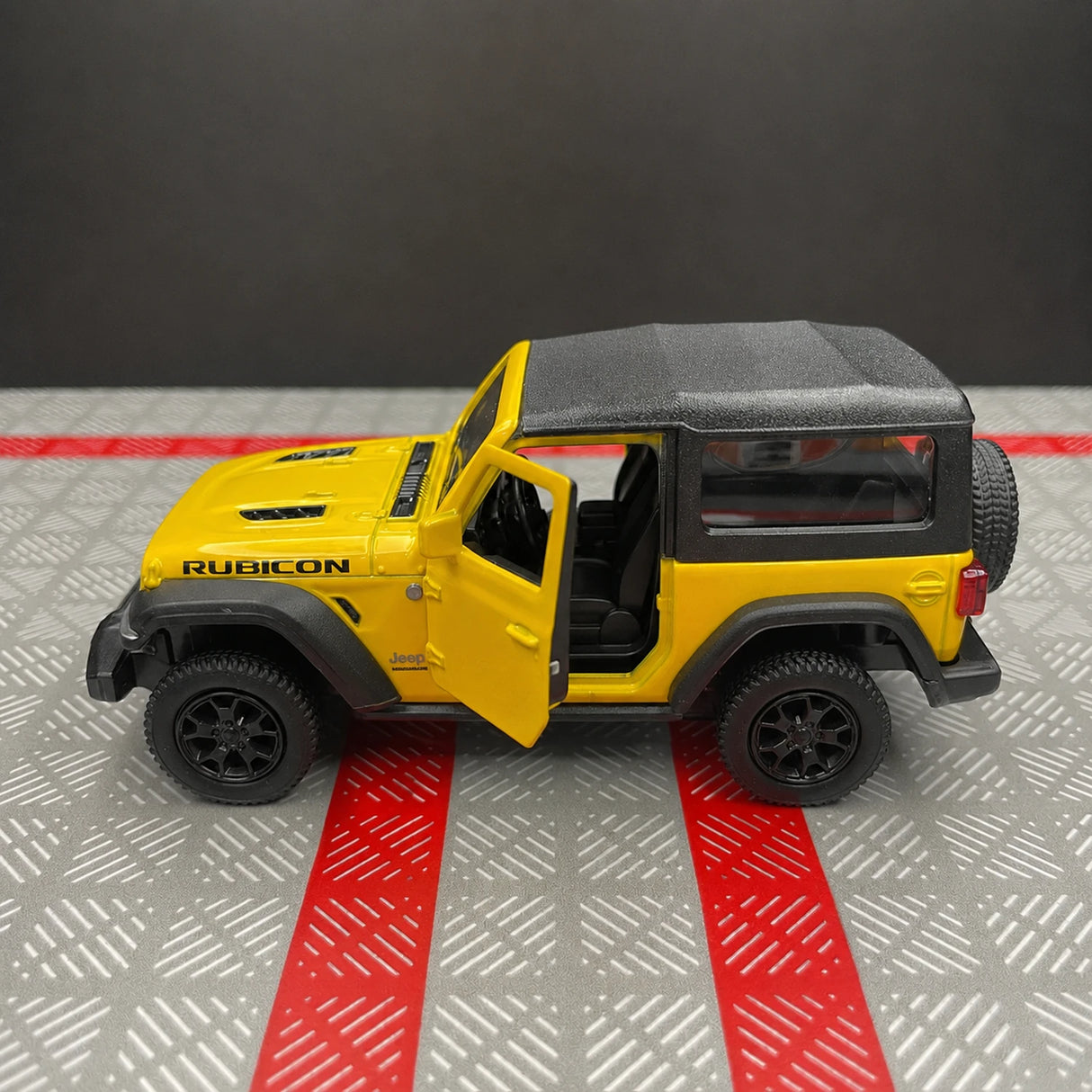 Jeep 2018 Wrangler Rubicon أصفر 1:36 – نموذج عرض معدني مصبوب