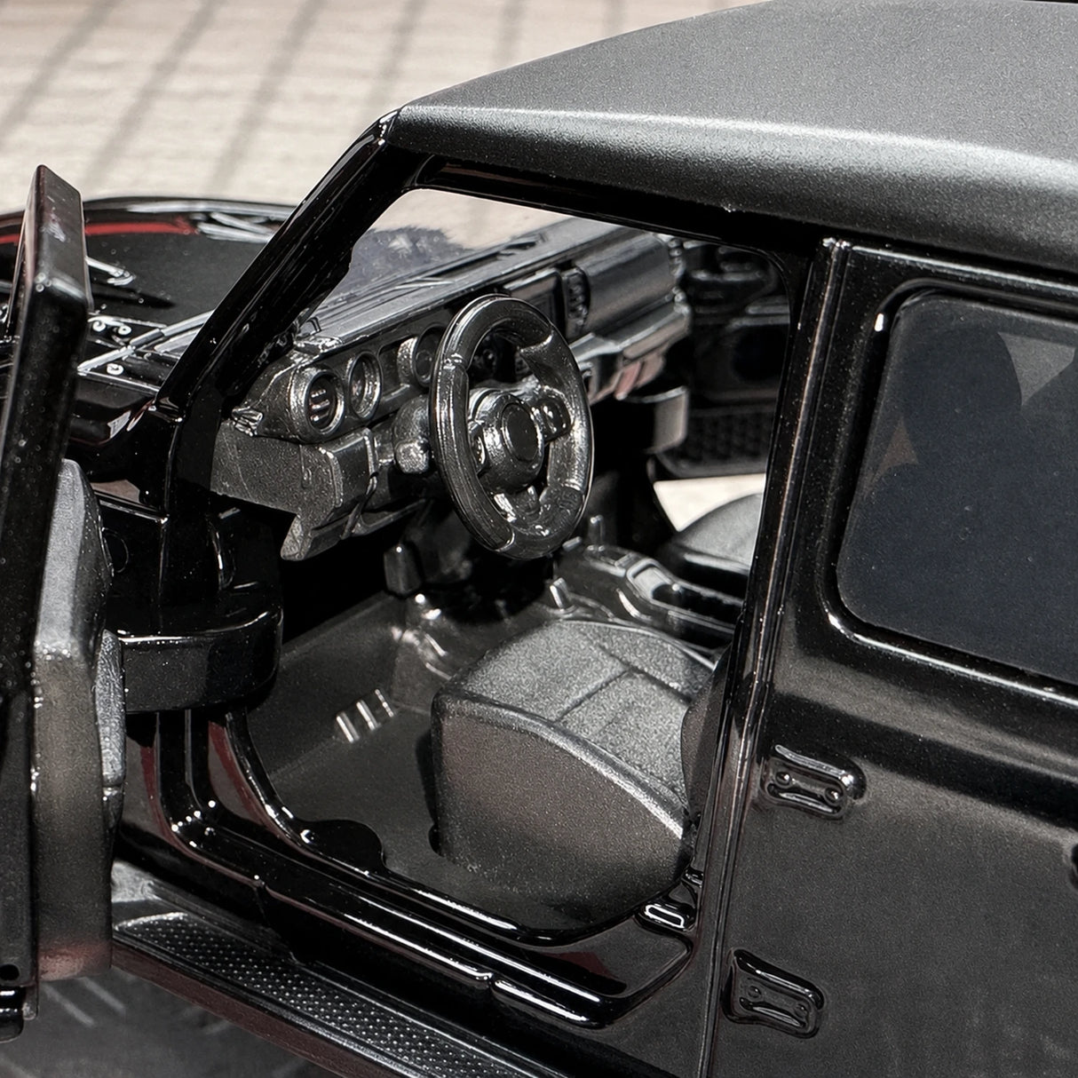 Jeep 2020 Gladiator أسود 1:36 – نموذج عرض معدني مصبوب