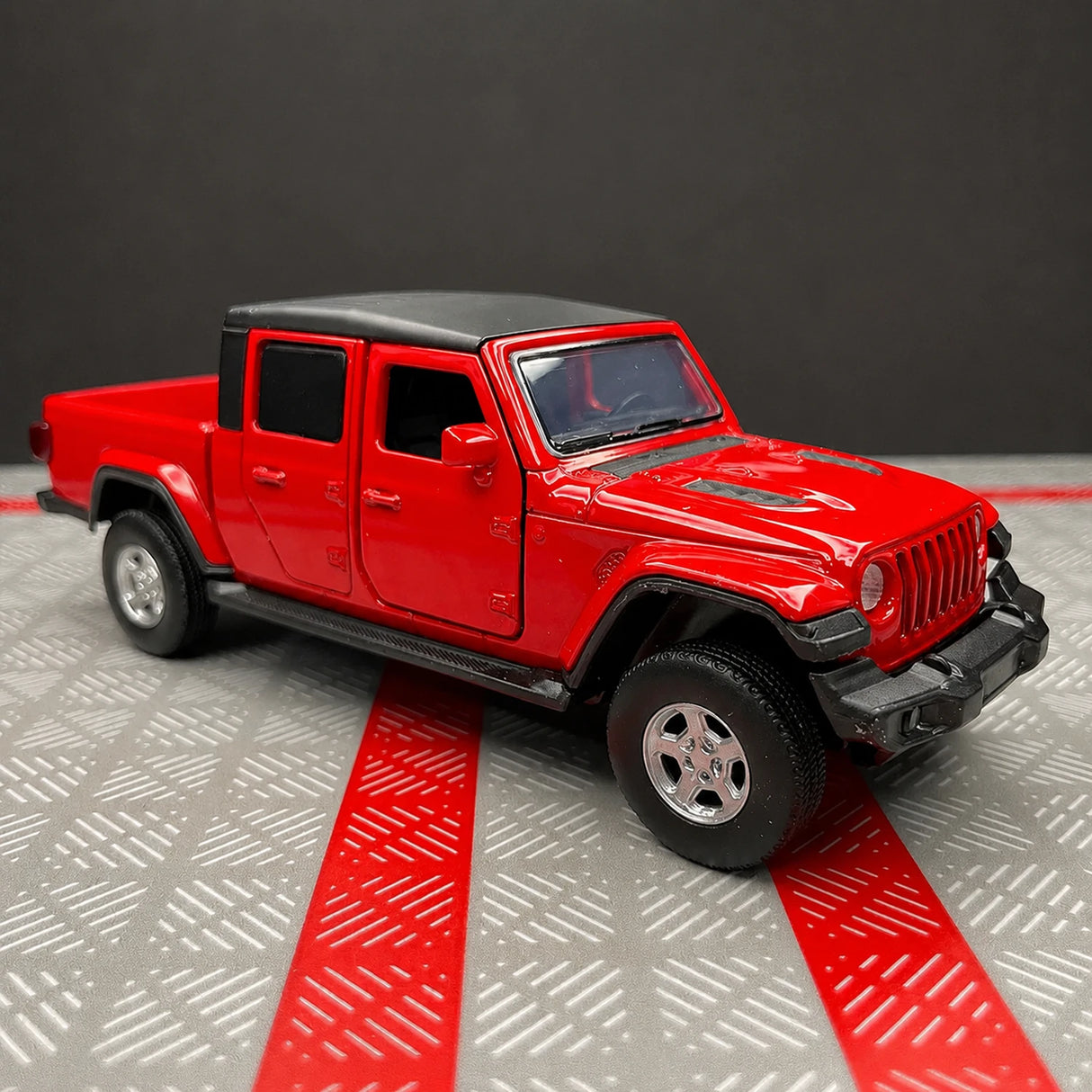 Jeep 2020 Gladiator أحمر 1:36 – نموذج عرض معدني مصبوب