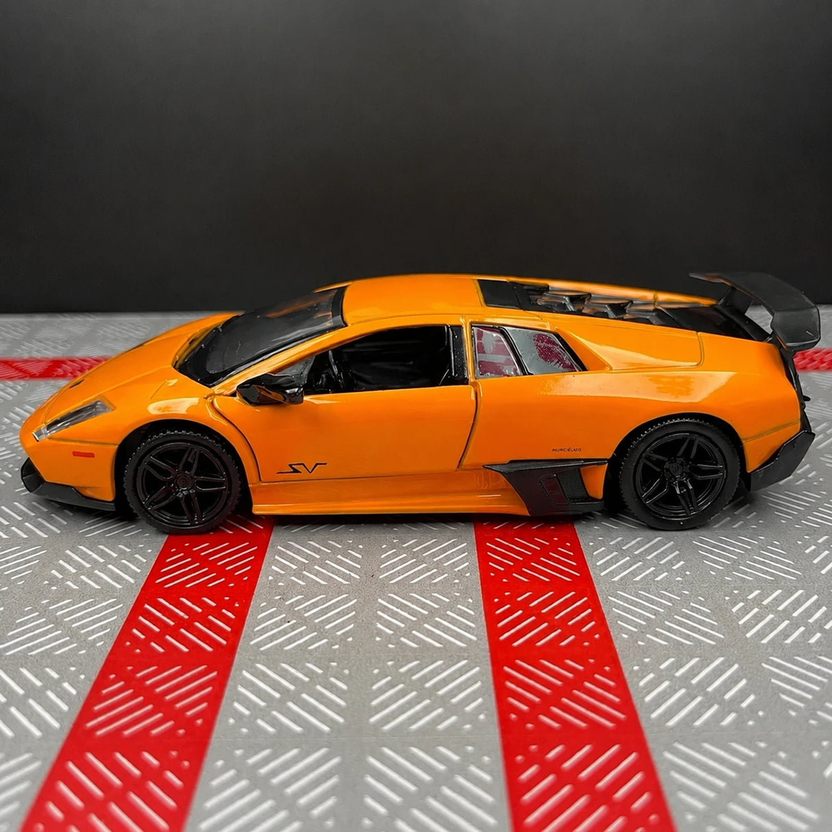 Lamborghini 2009 Murcielago LP670-4 Orange 1:36 – Diecast Display Model Die-Cast