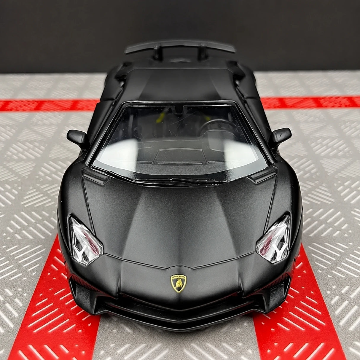 Lamborghini 2016 Aventador LP750-4 SV Black 1:36 – Diecast Display Model Die-Cast