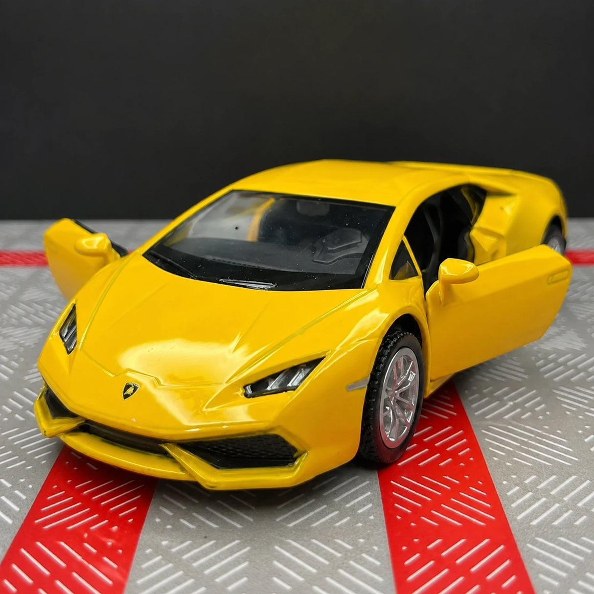 Lamborghini 2016 Huracan LP610-4 amarelo 1:36 – modelo de exposição em metal fundido