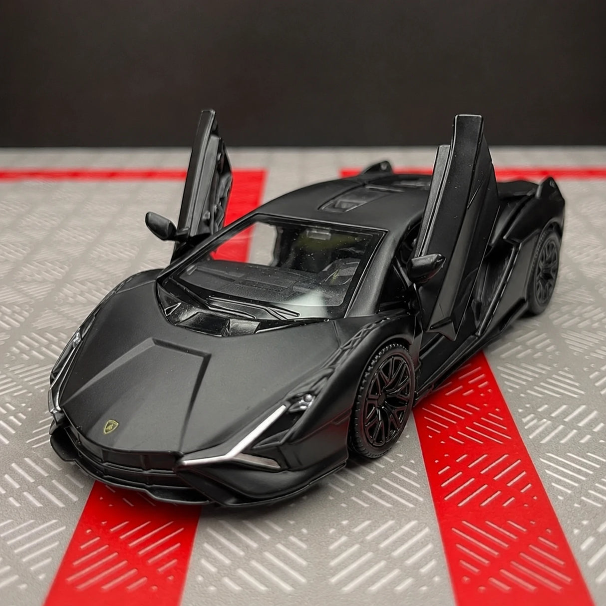 Lamborghini 2020 Sian FKP 37 Black 1:36 – Diecast Display Model Die-Cast