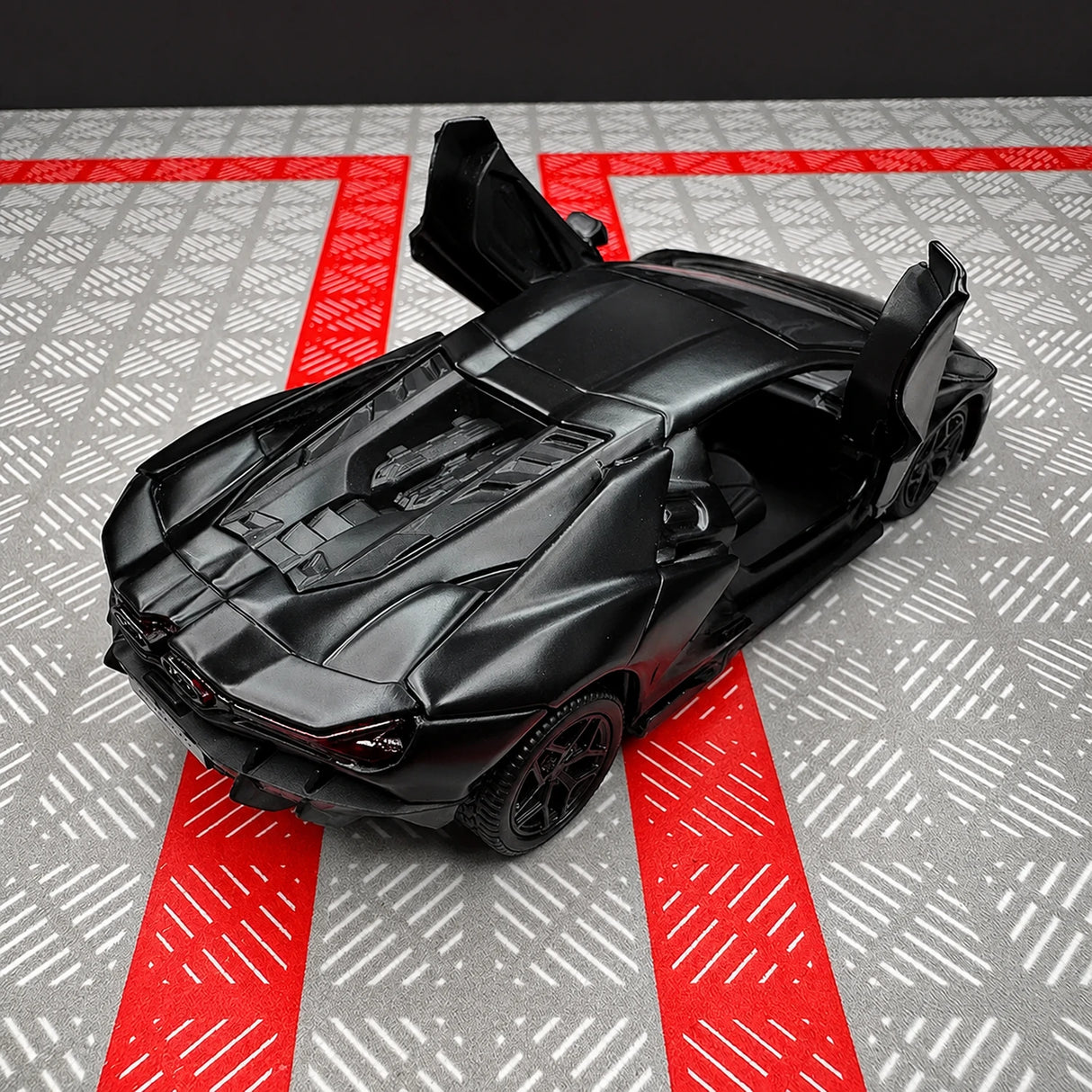 Lamborghini 2023 Revuelto Black 1:36 – Diecast Display Model Die-Cast