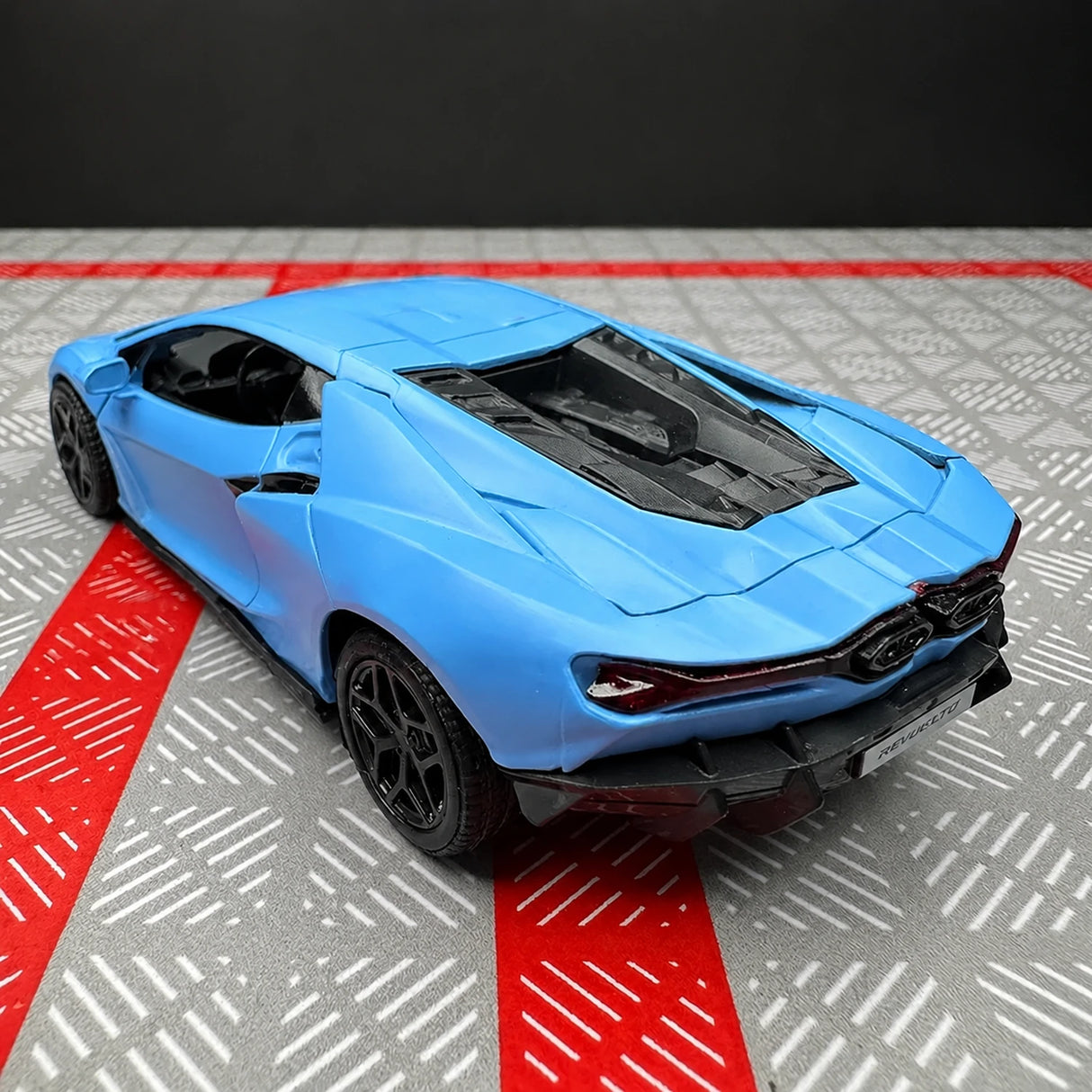 Lamborghini 2023 Revuelto Blue 1:36 – Diecast Display Model Die-Cast