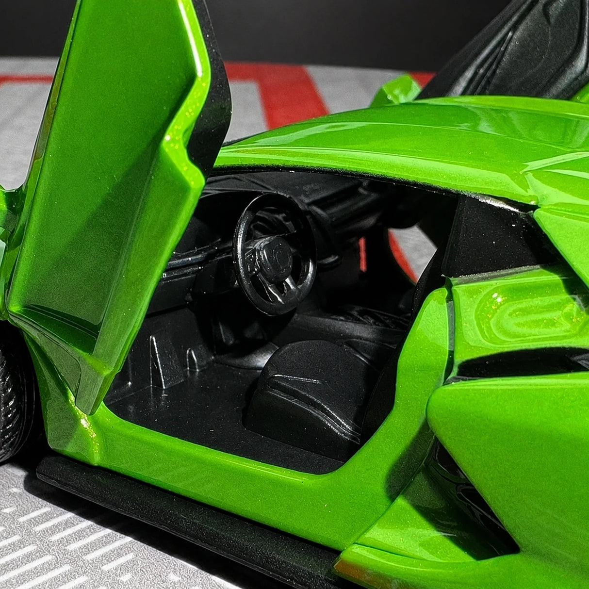Lamborghini 2023 Revuelto أخضر 1:36 – نموذج عرض معدني مصبوب