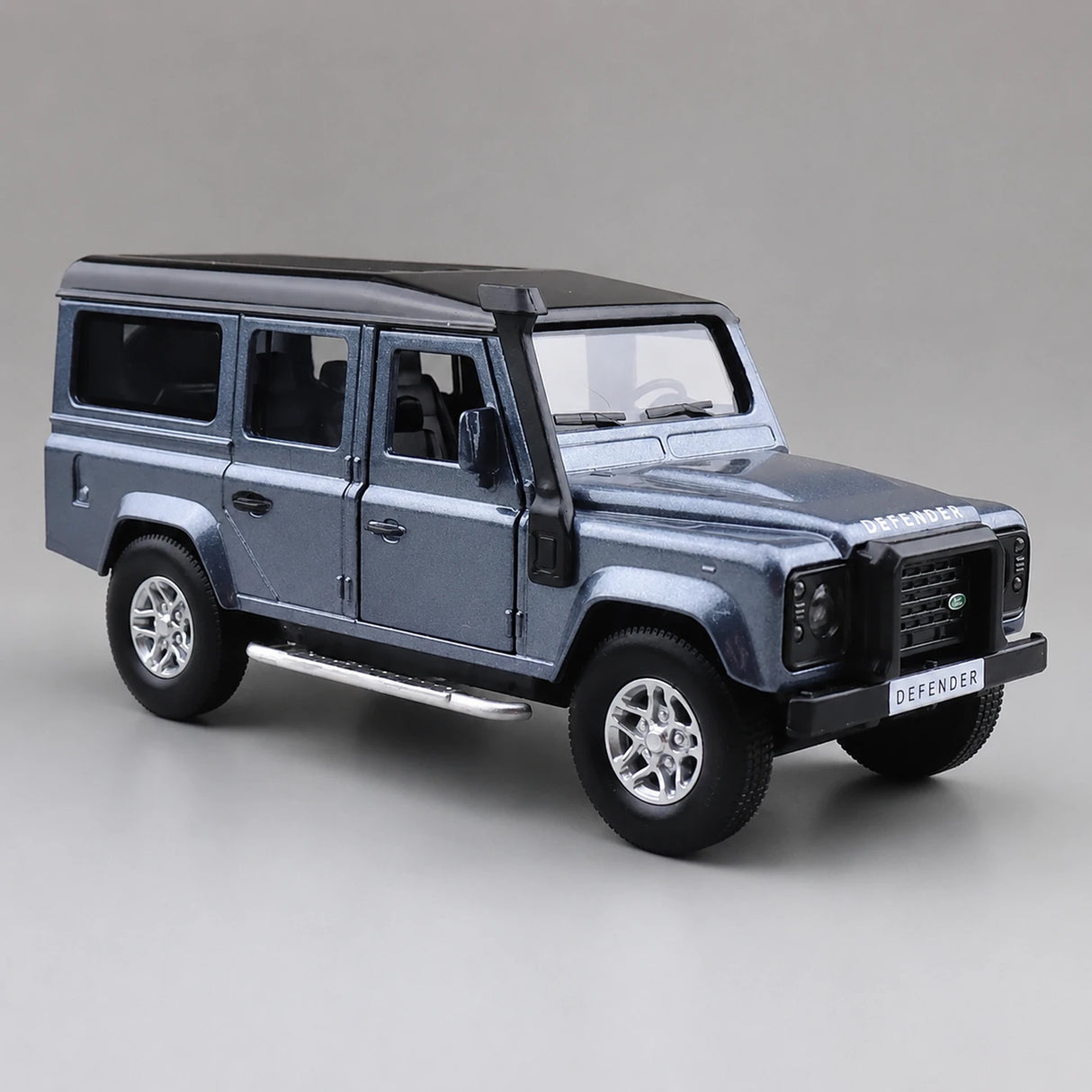 Land Rover 2015 Defender 110 Blue 1:36 – Diecast Display Model Die-Cast