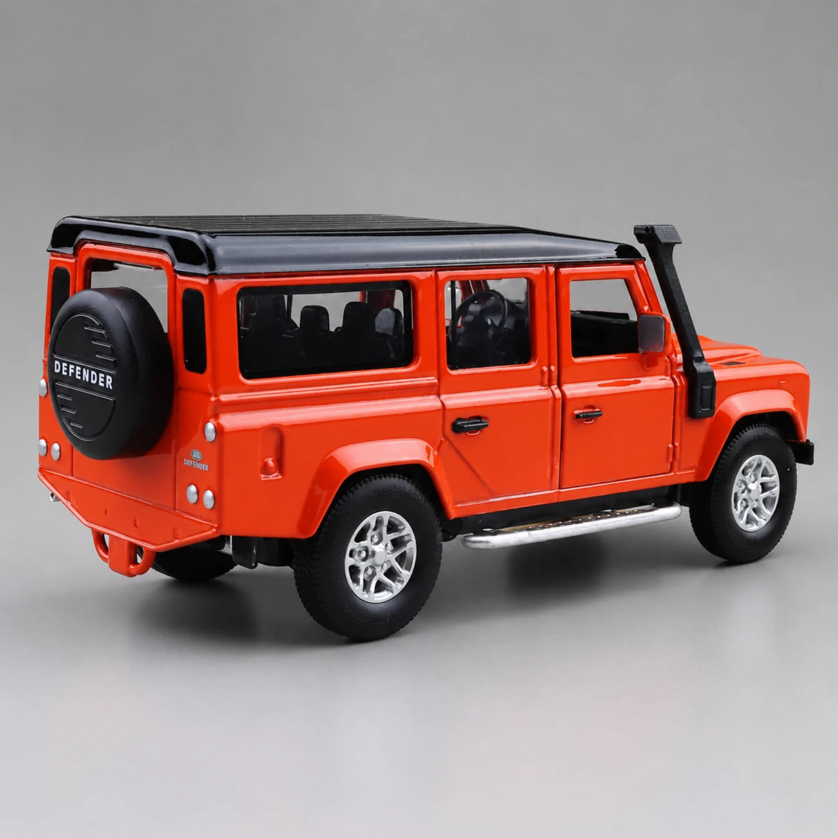 Land Rover 2015 Defender 110 Orange 1:36 – Diecast Display Model Die-Cast