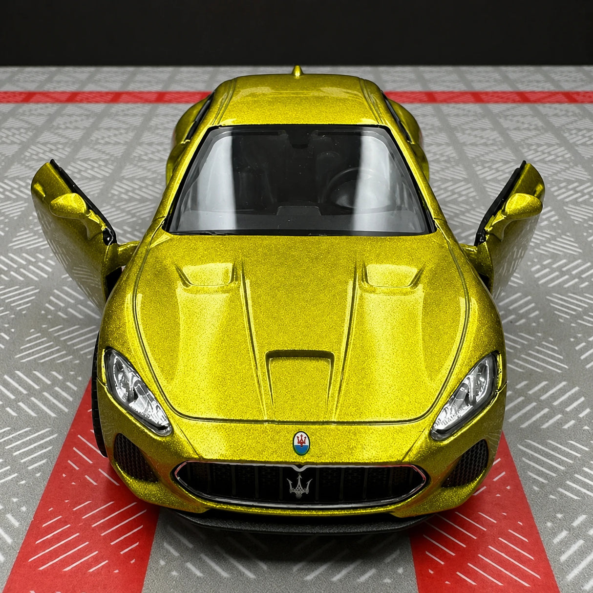 Maserati 2008 GranTurismo ذهبي 1:36 – نموذج عرض معدني مصبوب